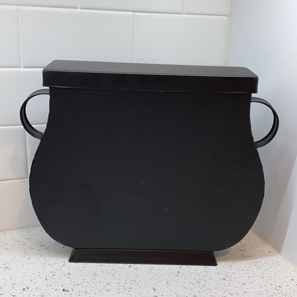 Target 2021 Halloween Cauldron Shelf - Picture 4 of 7